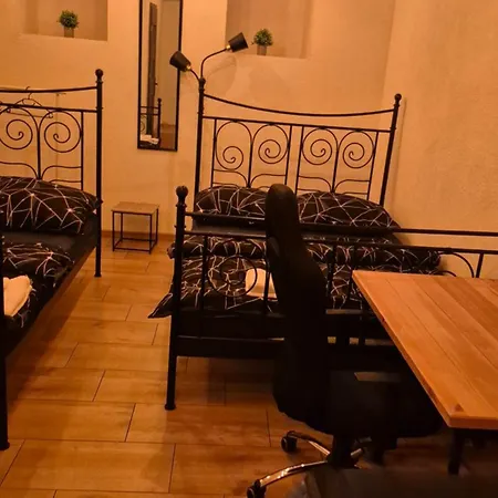 Apartman Artystyczne #2 *